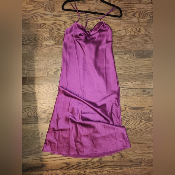 NWT Lynn Midi in Ruby Gem - Picture 2 of 10